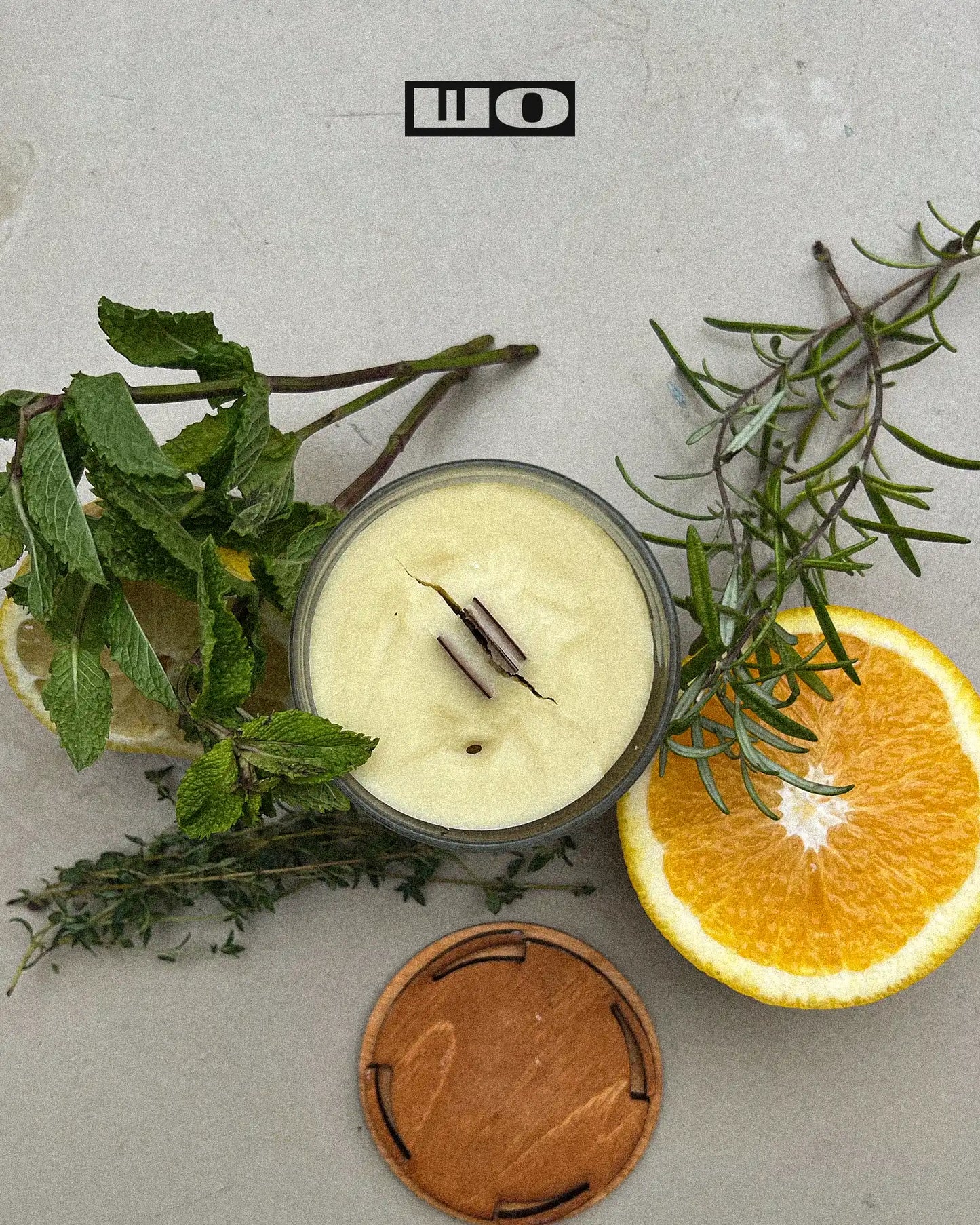 MINTZY Essential oils Candle big