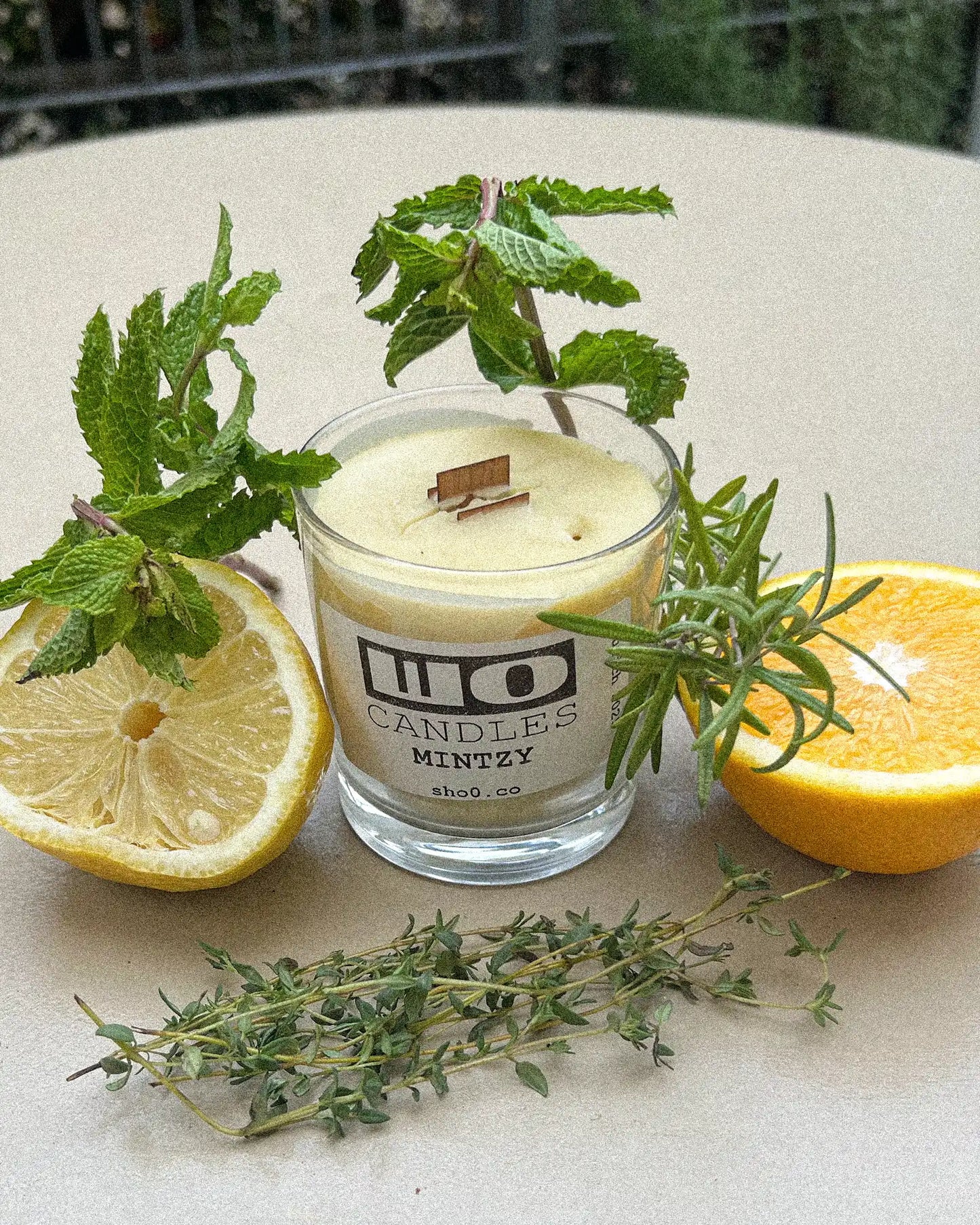 MINTZY Essential oils Candle big